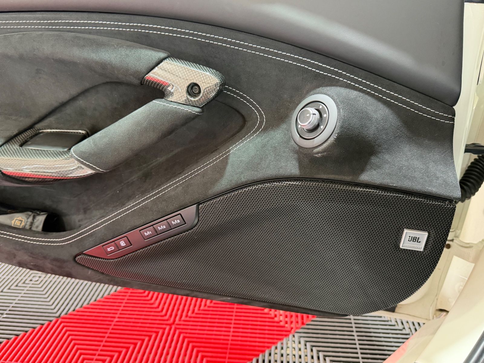 Ferrari F8 Carbon Paket/JBL/Lift