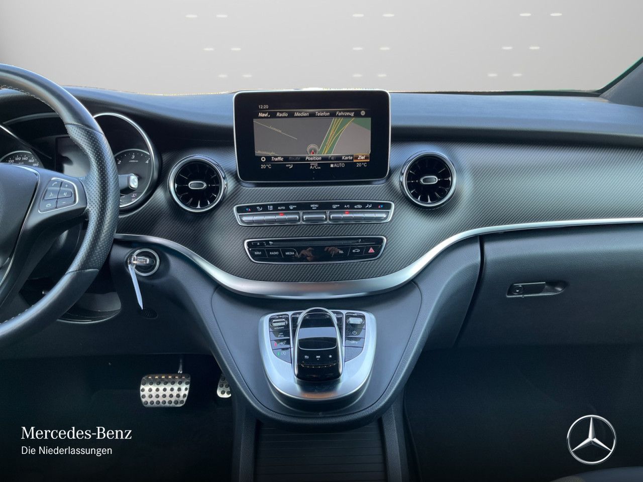 Mercedes-Benz V 300 d Kompakt AVANTGARDE EDITION - Samsaru's Car Outlet