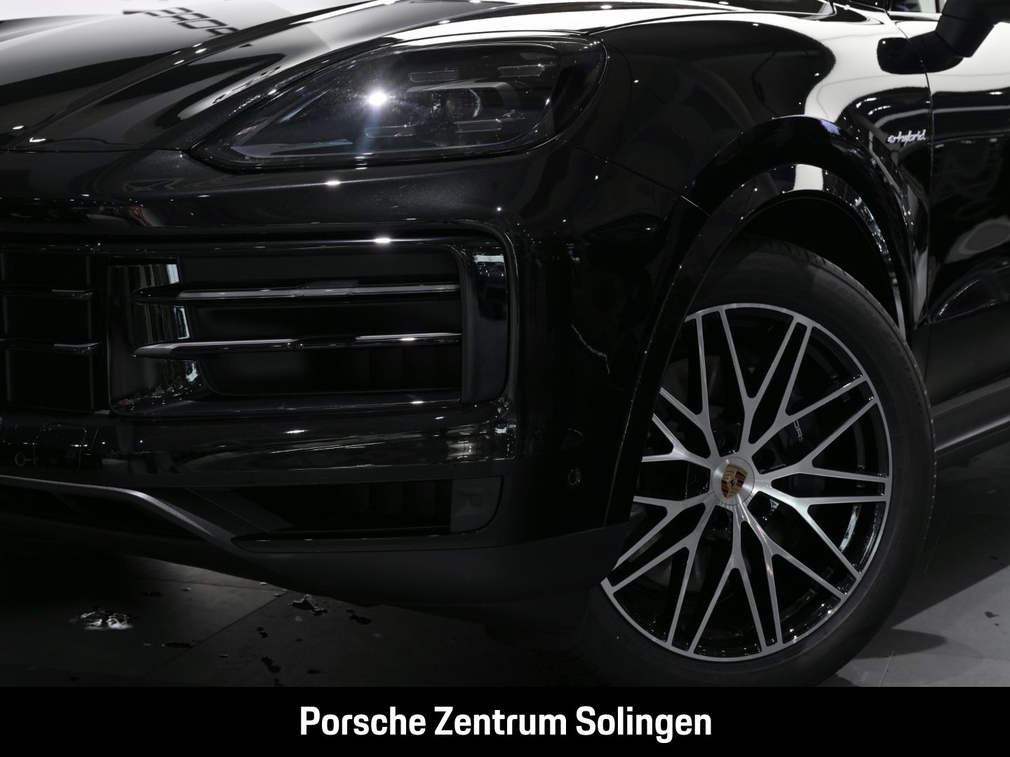 Porsche Cayenne E-Hybrid Panoramadach Bose Beifahrerdisp
