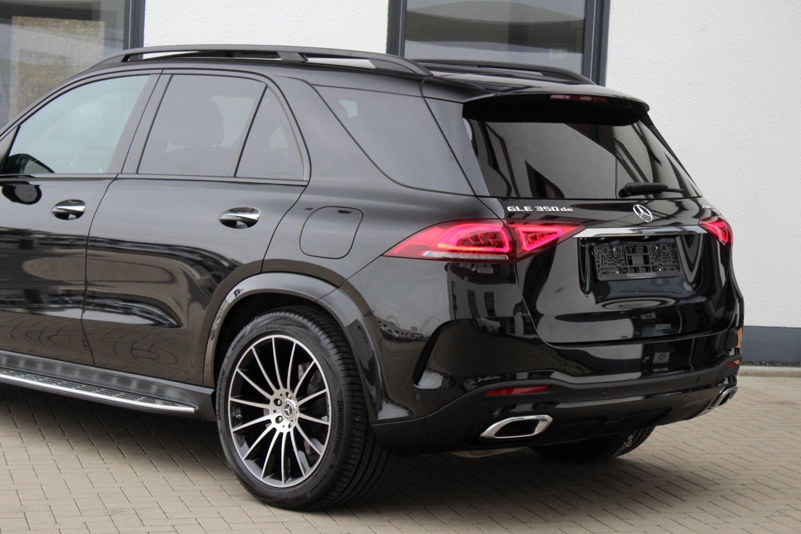 Mercedes-Benz GLE 350 de 4MATIC AMG-STYLING PANO AHK 21 ZOLL
