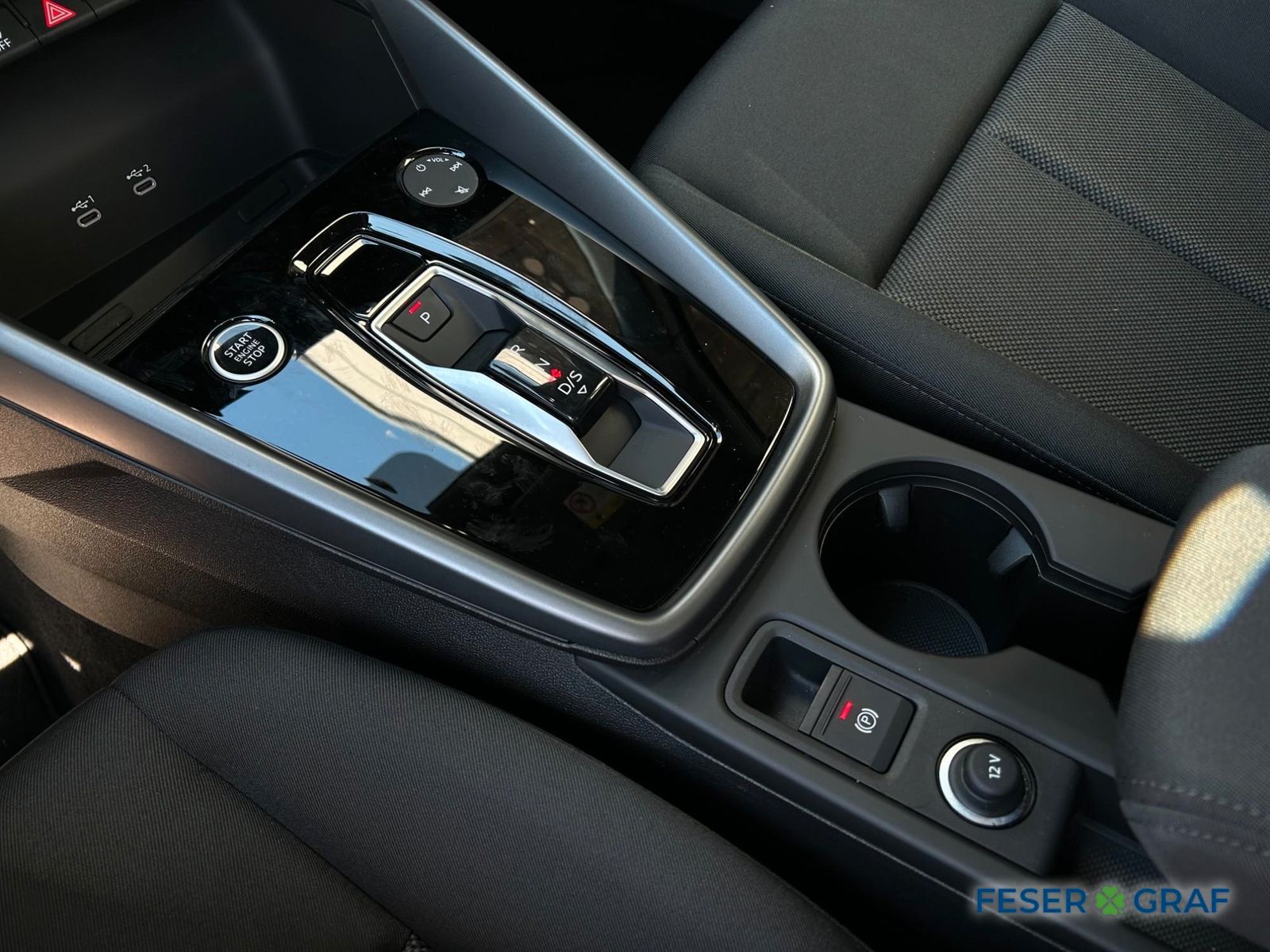 Audi A3 Limousine 30 TFSI SHZ/CarPlay/GRA/PDC