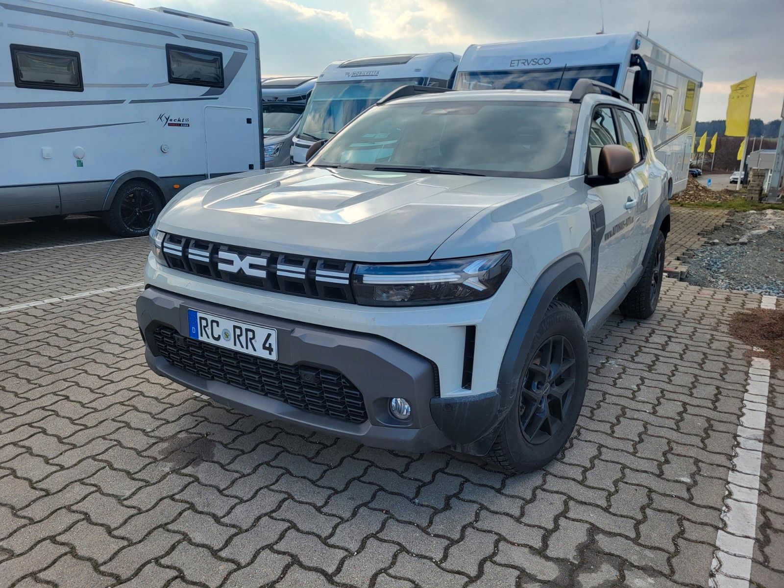 Dacia Duster III TCe 130 Extreme - Samsaru's Car Outlet
