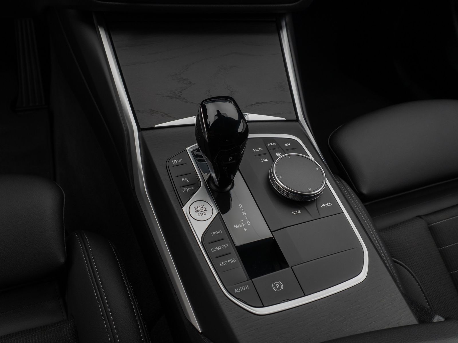 BMW 330i xD SportLine - Samsaru's Car Outlet