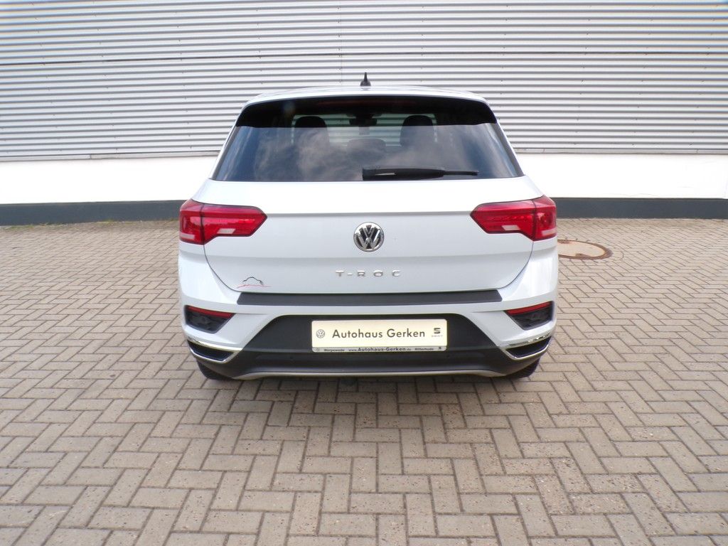 Volkswagen T-Roc 1.5 TSI Style - Samsaru's Car Outlet