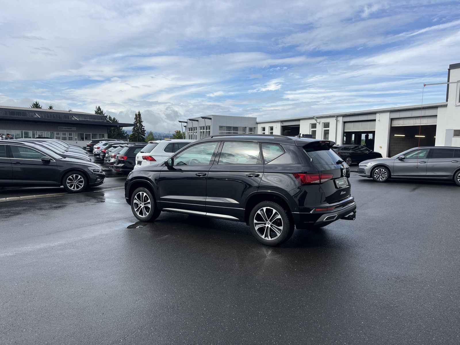 Seat Ateca 2.0 TDI DSG FR 181€ m.20% Anz. AHK Navi AC