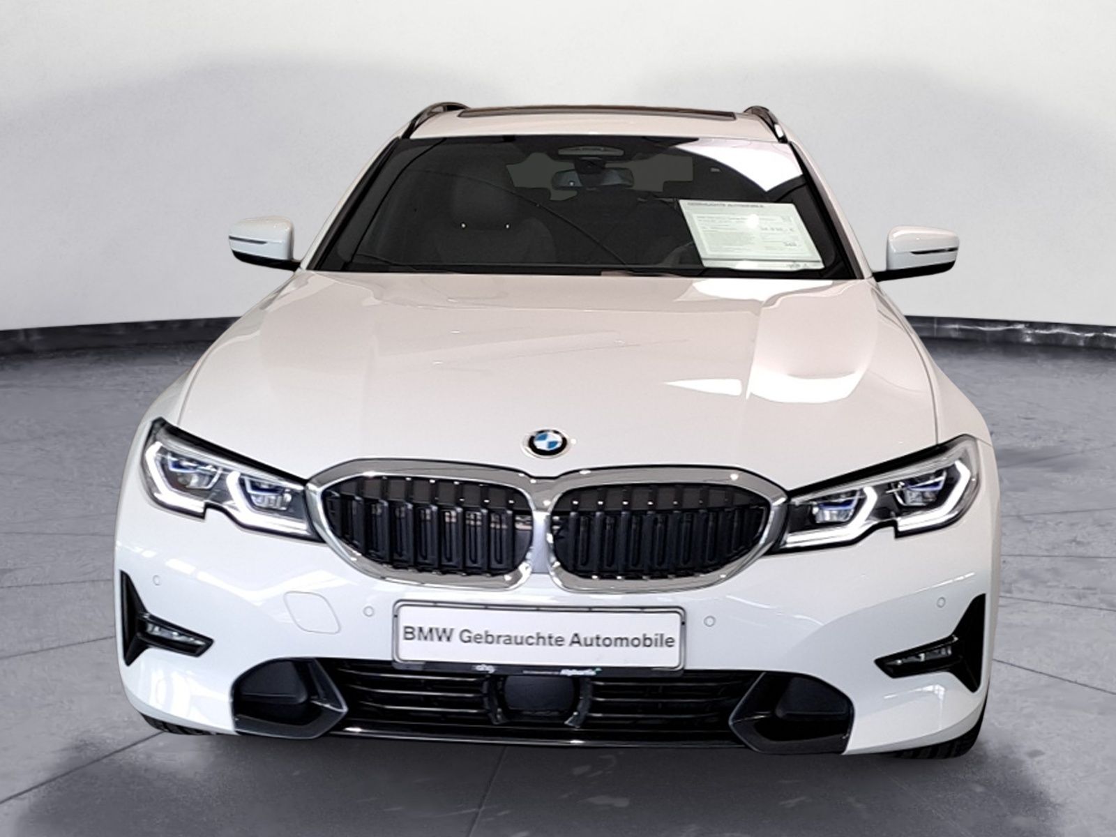 BMW 330e xDrive Touring Sport Line - Samsaru's Car Outlet
