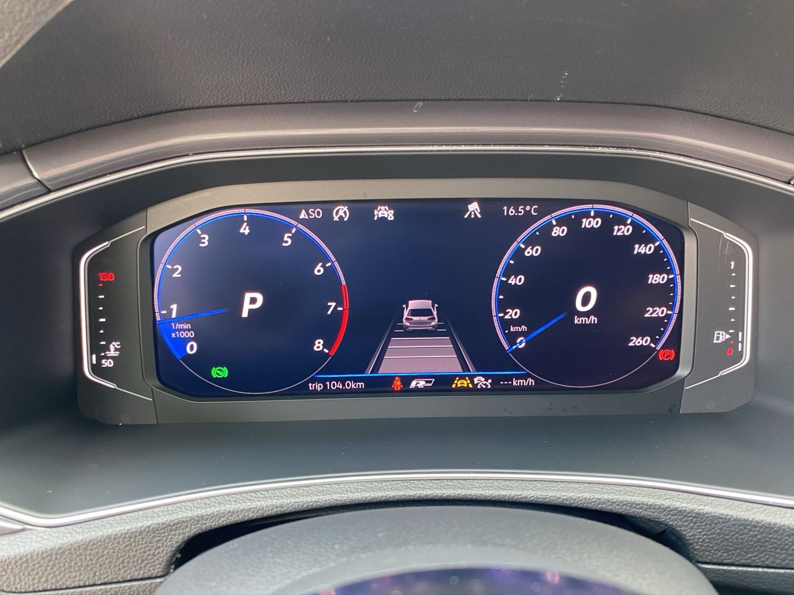 Volkswagen T-Roc 2.0 TSI 4Motion R-Line - Samsaru's Car Outlet