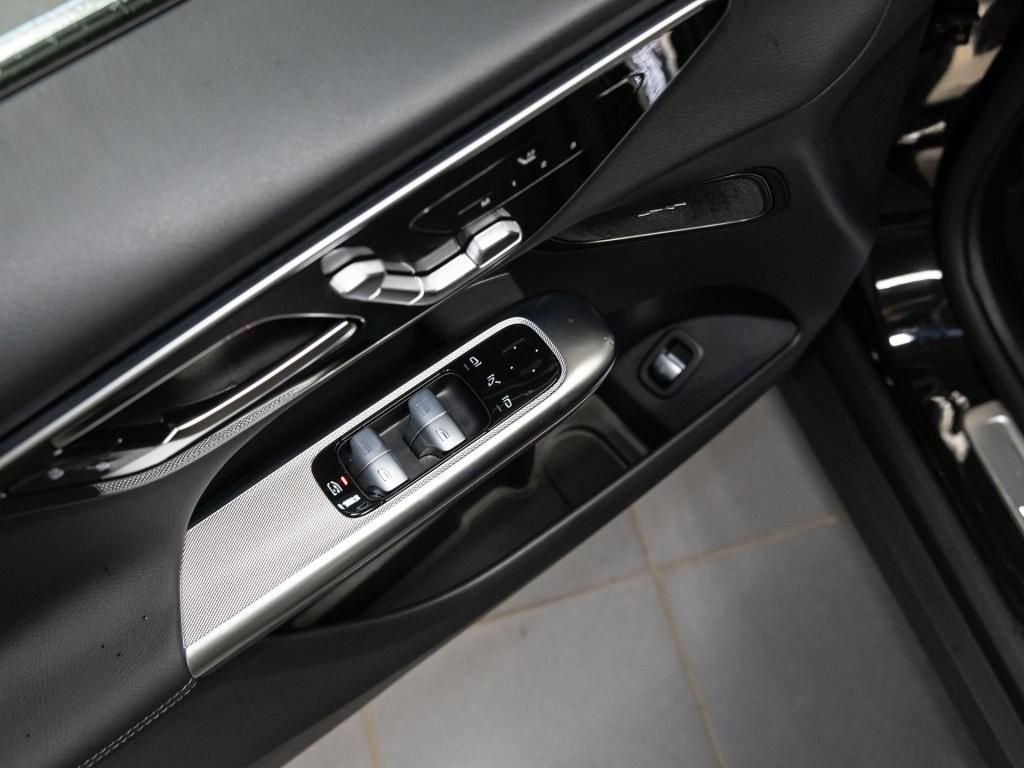 Mercedes-Benz GLC 300 de 4M , AVANTGARDE MEMO AHK DISTR KAMERA