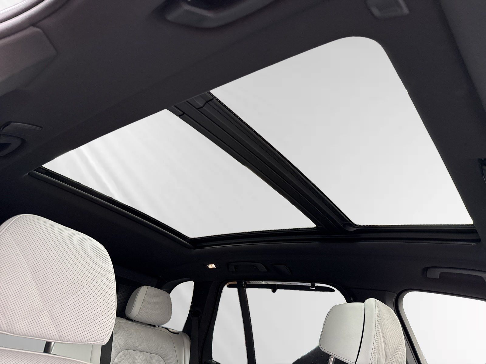 BMW X5 xDrive50e M Sport|AHK|SkyLounge|Autobahnass.