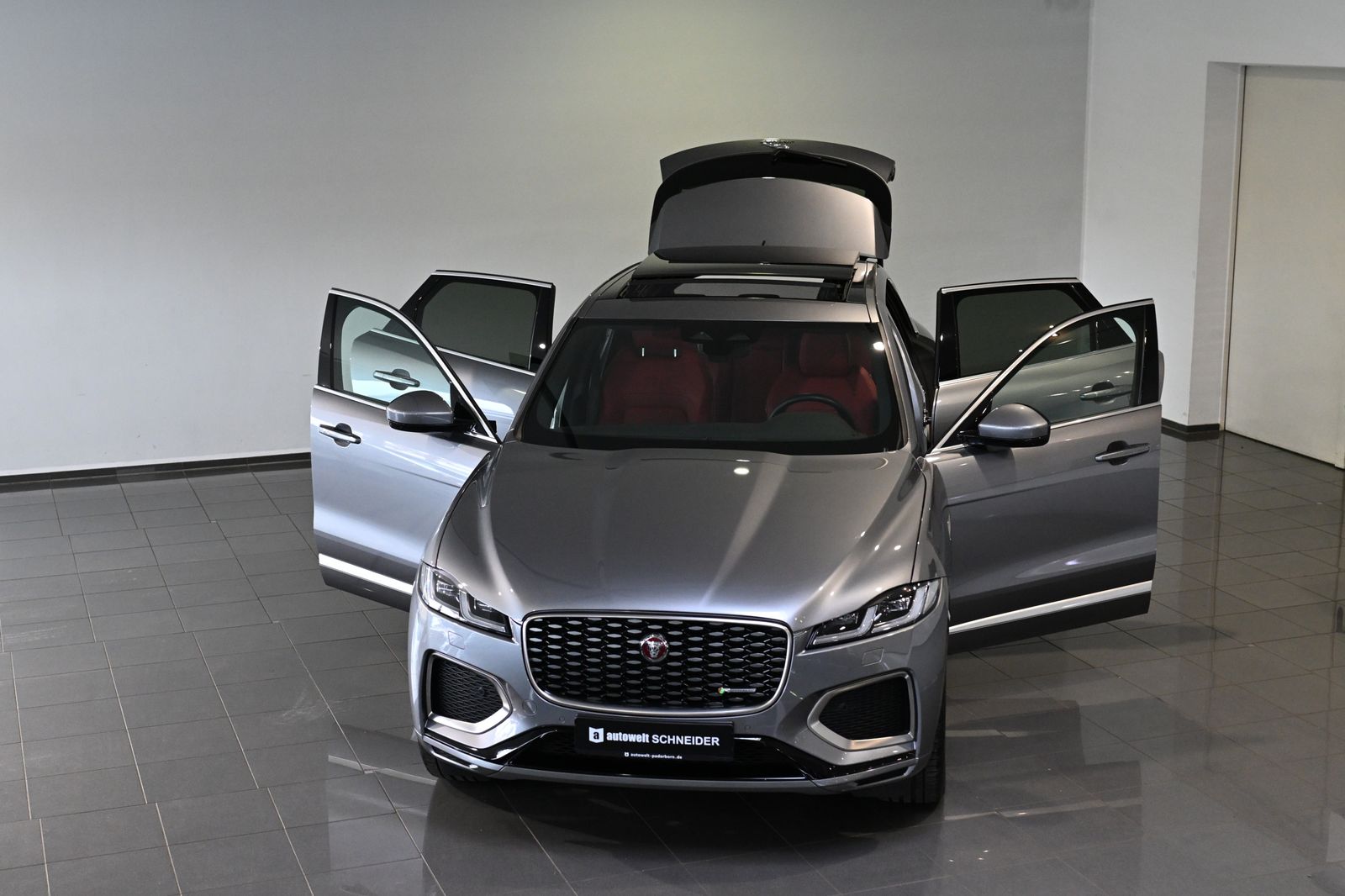 Jaguar F-PACE P250 R-Dynamic SE AWD Pano