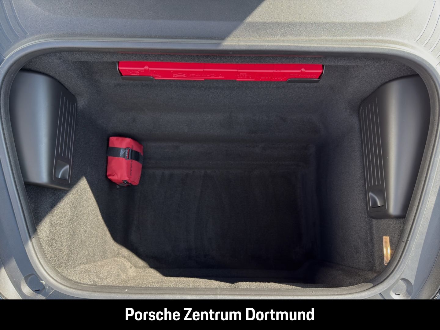 Porsche Boxster 718 S Sportabgasanlage Rückfahrkamera