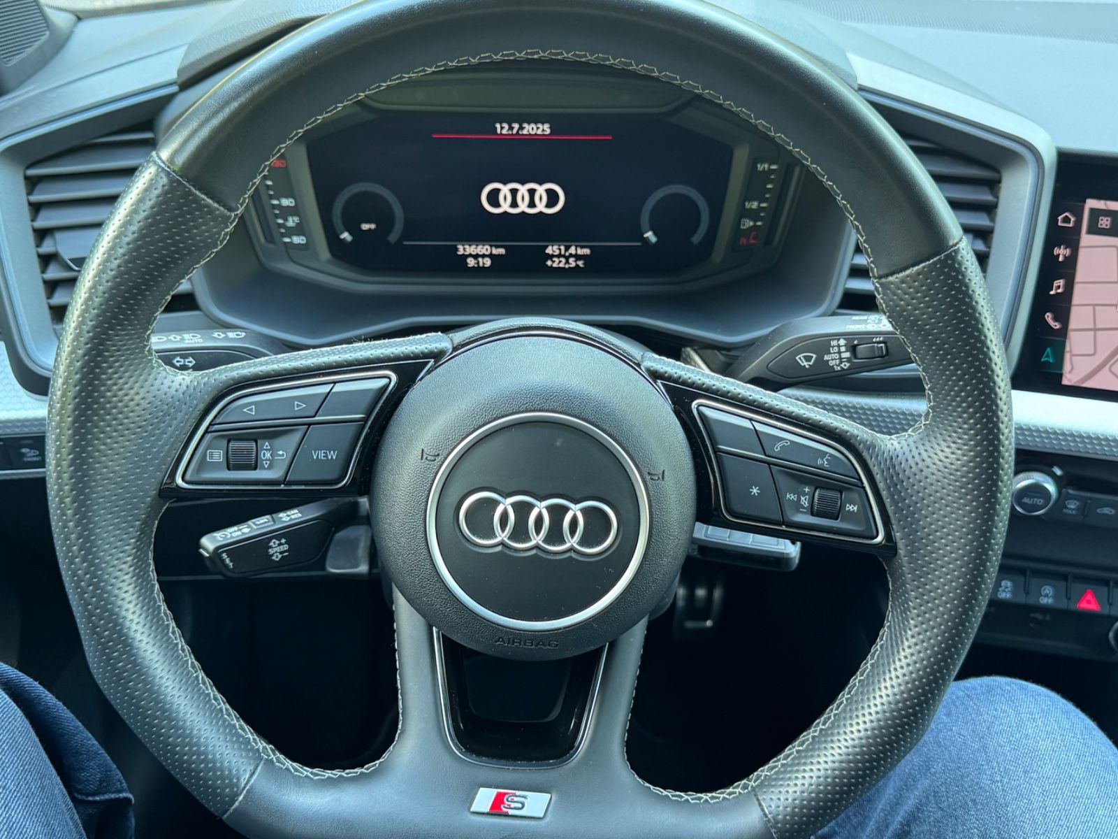 Audi A1 Sportback 35 TFSI S line - Samsaru's Car Outlet