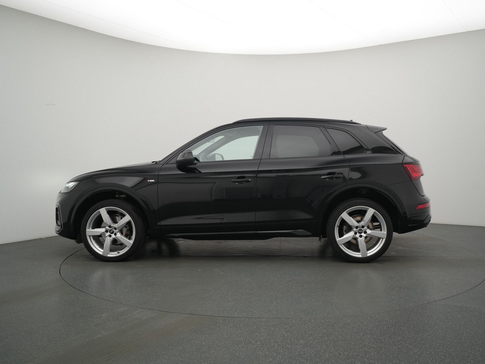 Audi Q5 40 quattro S line AHK ACC PANO NAVI LED SHZ