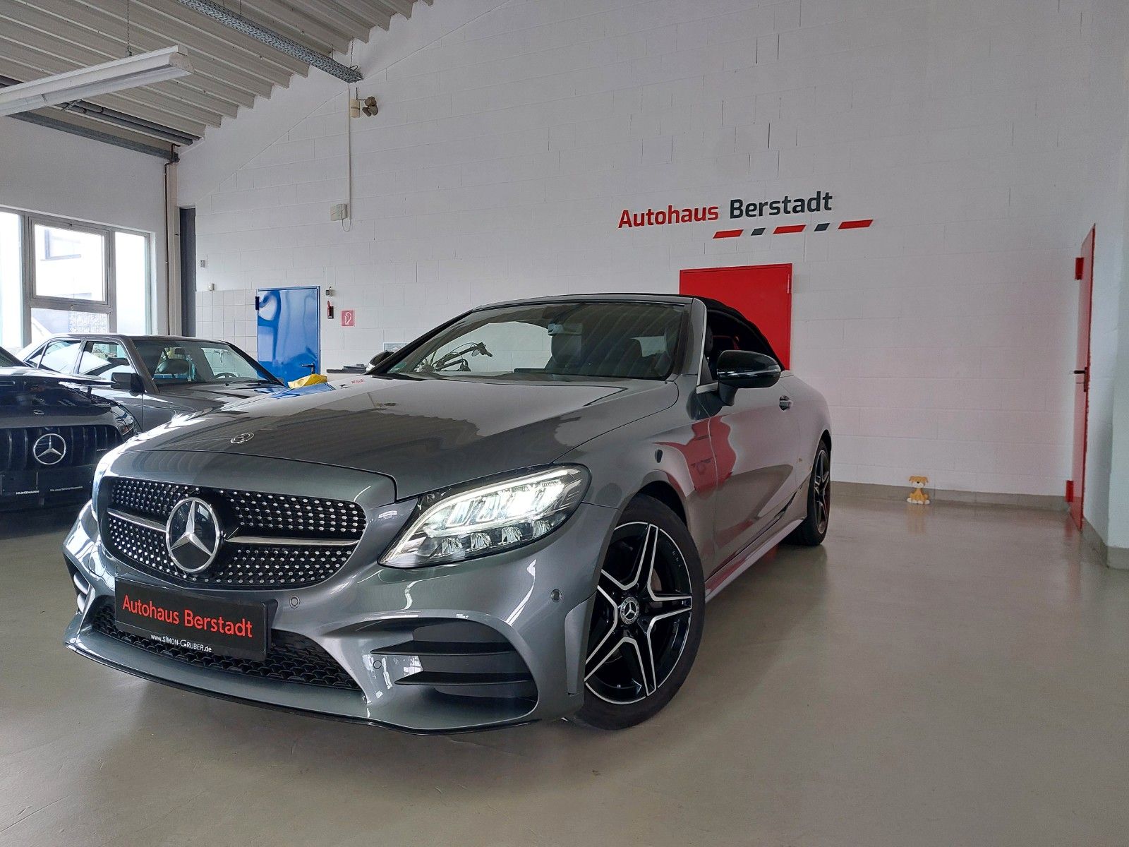 Mercedes-Benz C 180 Cabrio AMG-LINE - Samsaru's Car Outlet