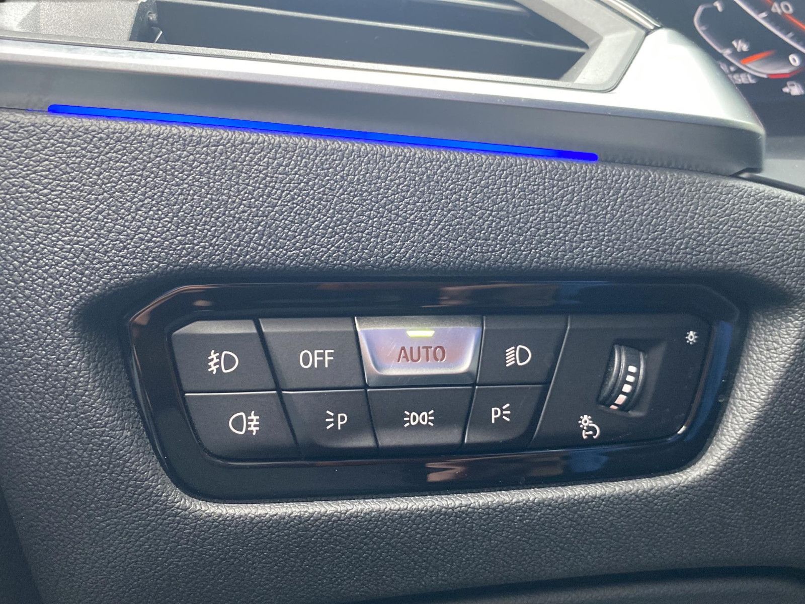 BMW 320 d xD M Sport - Samsaru's Car Outlet