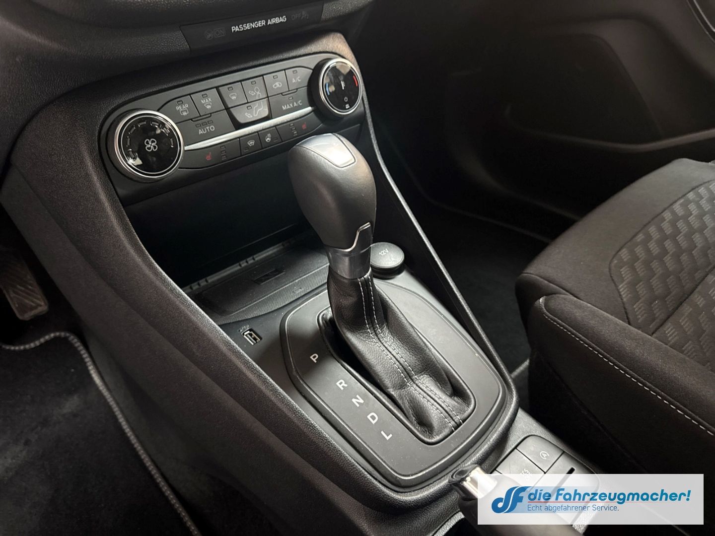 Ford Fiesta Titanium M-Hybrid - Samsaru's Car Outlet