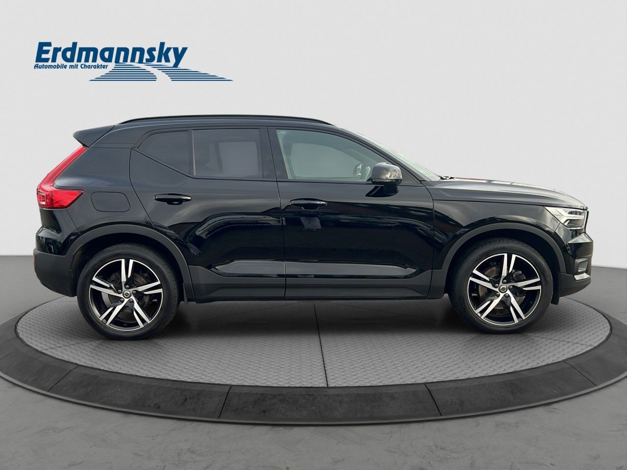 Volvo XC40 B5 R-Design AWD/Navi/LED/AHK/Pano/360K/19Zo