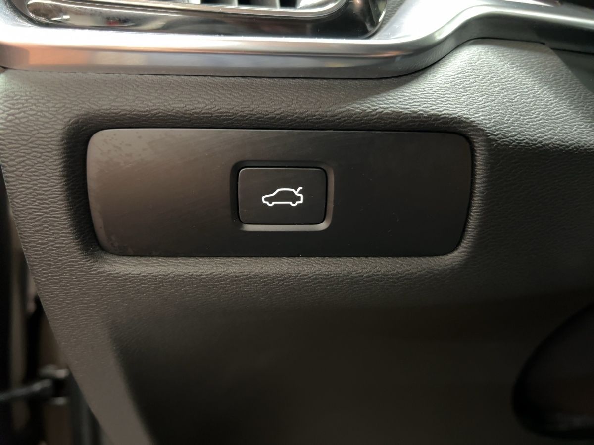 Volvo S60 INSCRIPTION B4