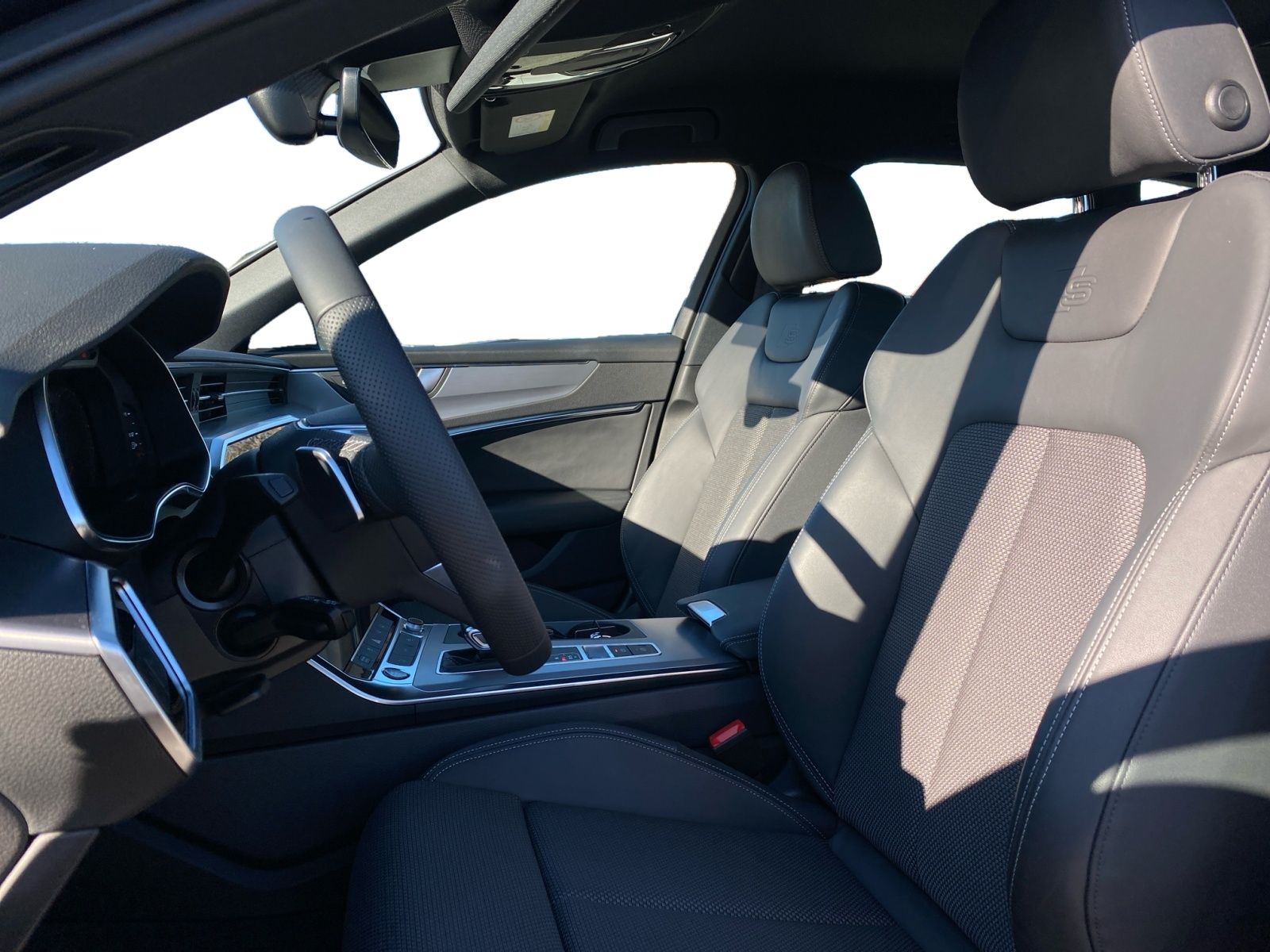 Audi A6 Avant 40 TDI S-Line S-Tronic - Samsaru's Car Outlet