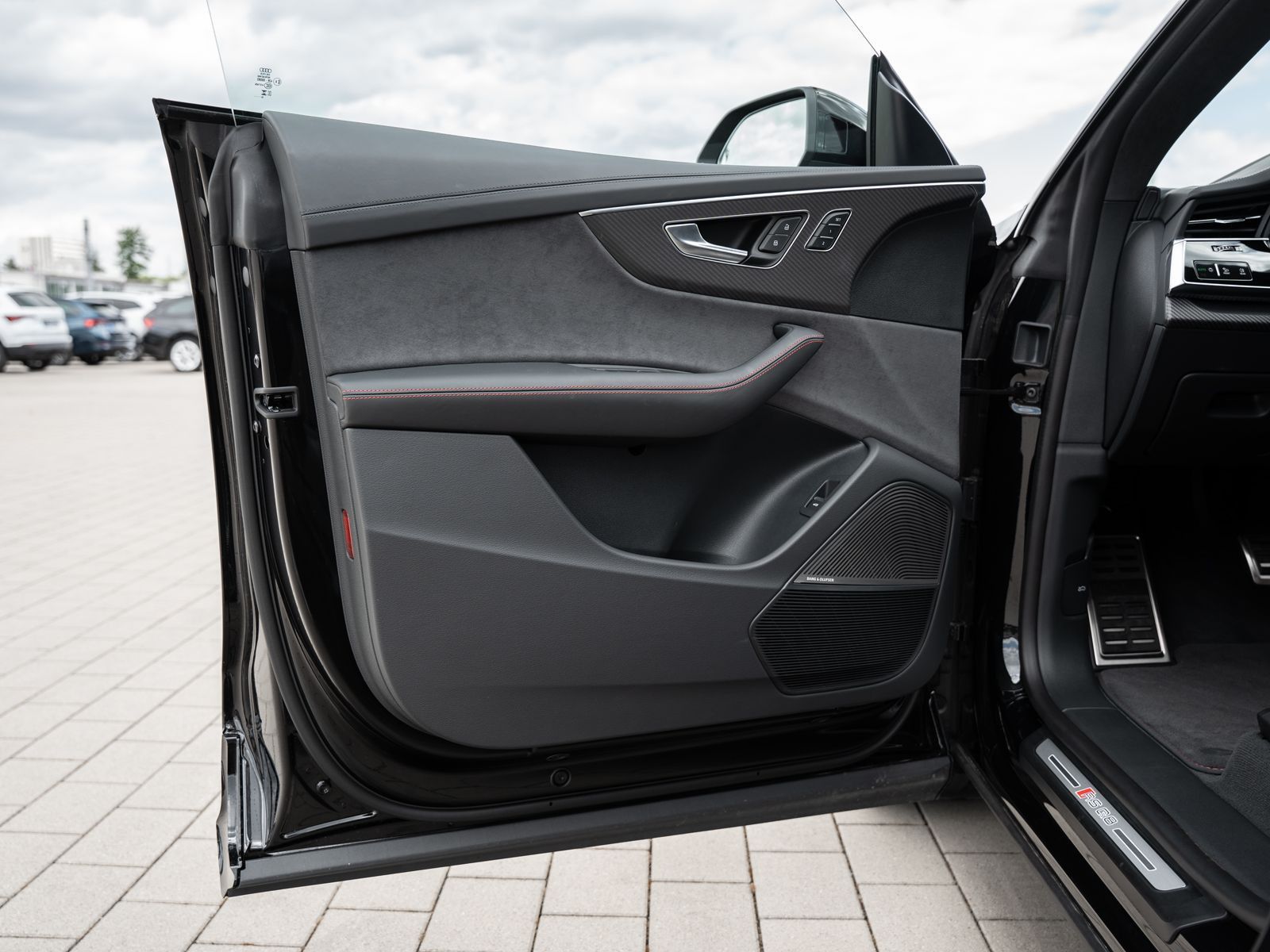 Audi RS Q8 AHK/Pano/B&O/HD/Matrix/HUD/uvm.