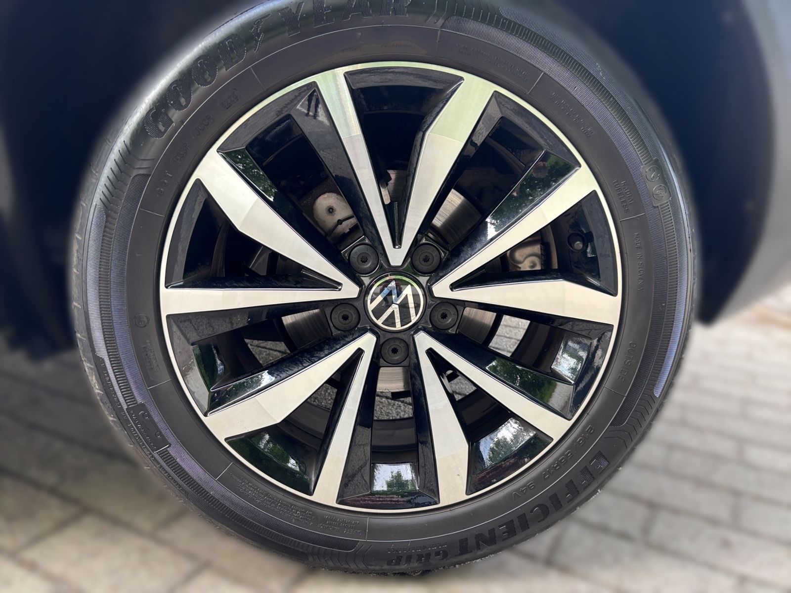 Volkswagen T-Roc 1.5 TSI DSG STYLE - Samsaru's Car Outlet
