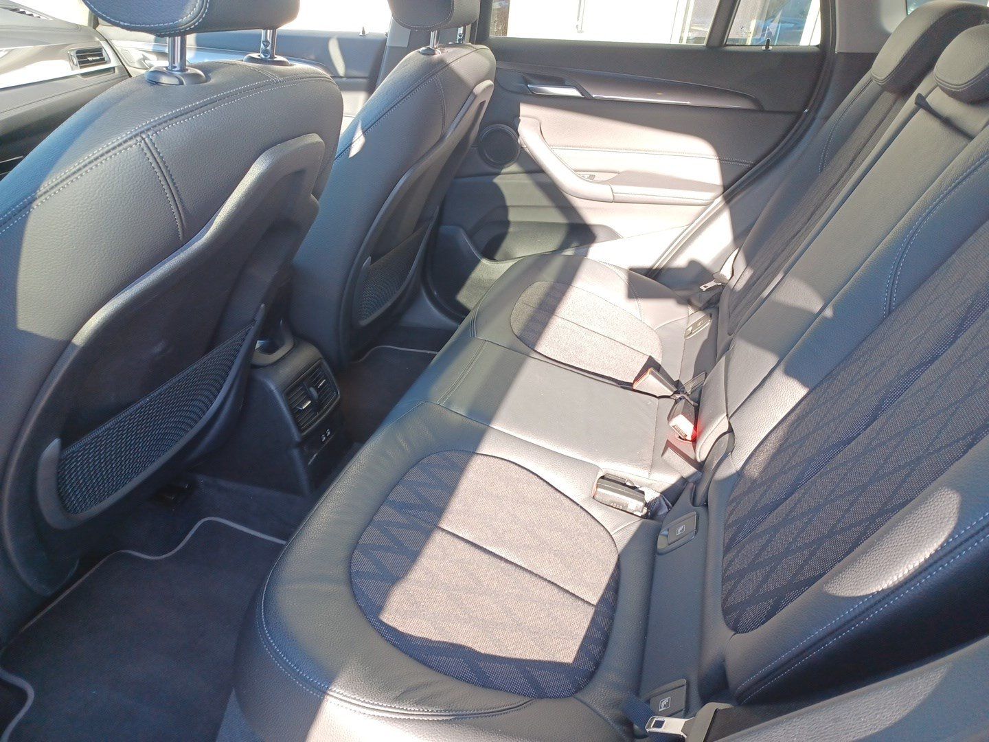 BMW X1 xDrive25e xLine - Samsaru's Car Outlet