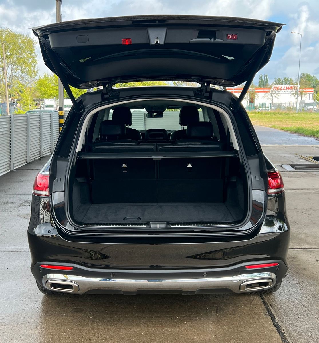 Mercedes-Benz GLS 580 4M AMG-LINE - Samsaru's Car Outlet