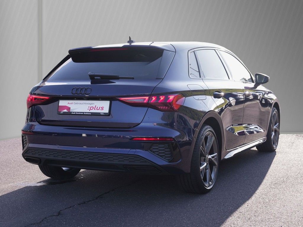 Audi A3 Sportback 45 TFSI e S line S-tron Navi Matrix