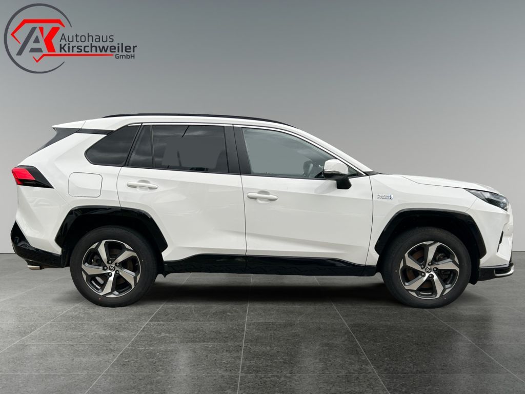 Toyota RAV 4 Plug-in Hybrid - Samsaru's Car Outlet