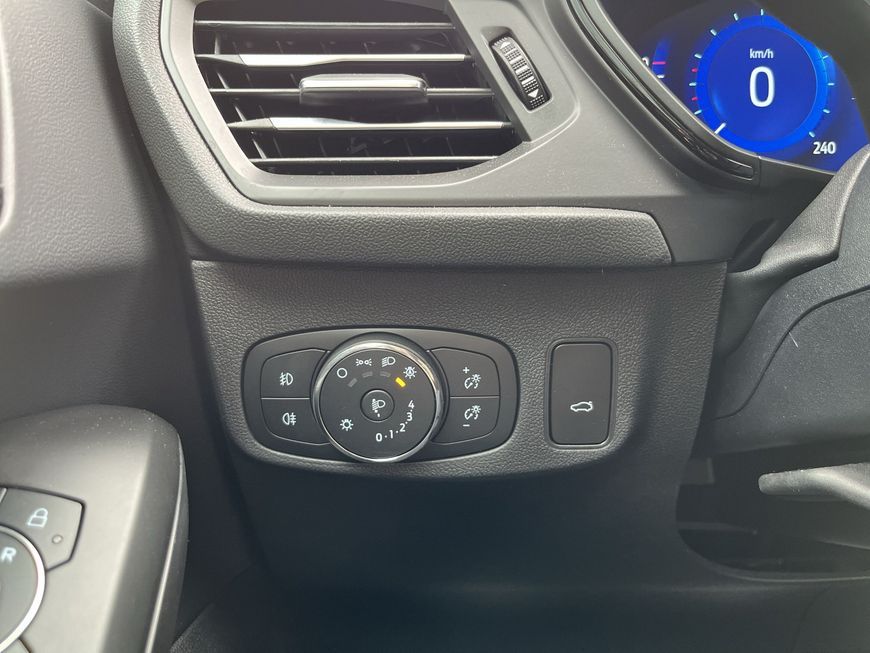 Ford Focus Turnier 1.0 ST-LINE X *AHK* Head Up*
