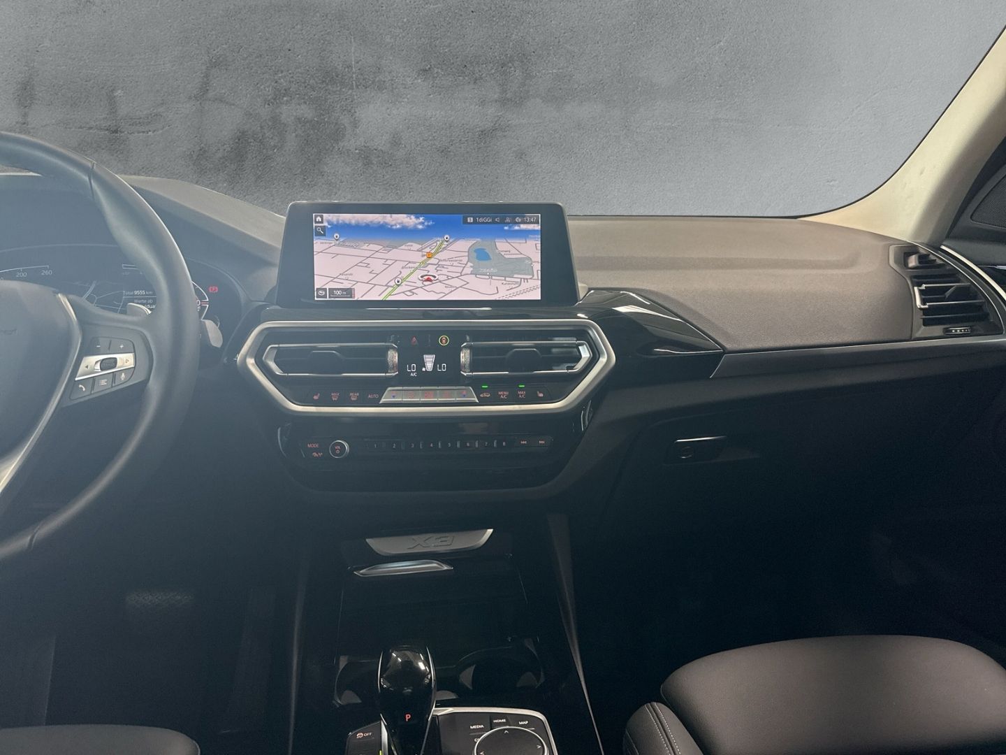 BMW X3 xDRIVE 20d AUTOMATIK LC PLUS - Samsaru's Car Outlet