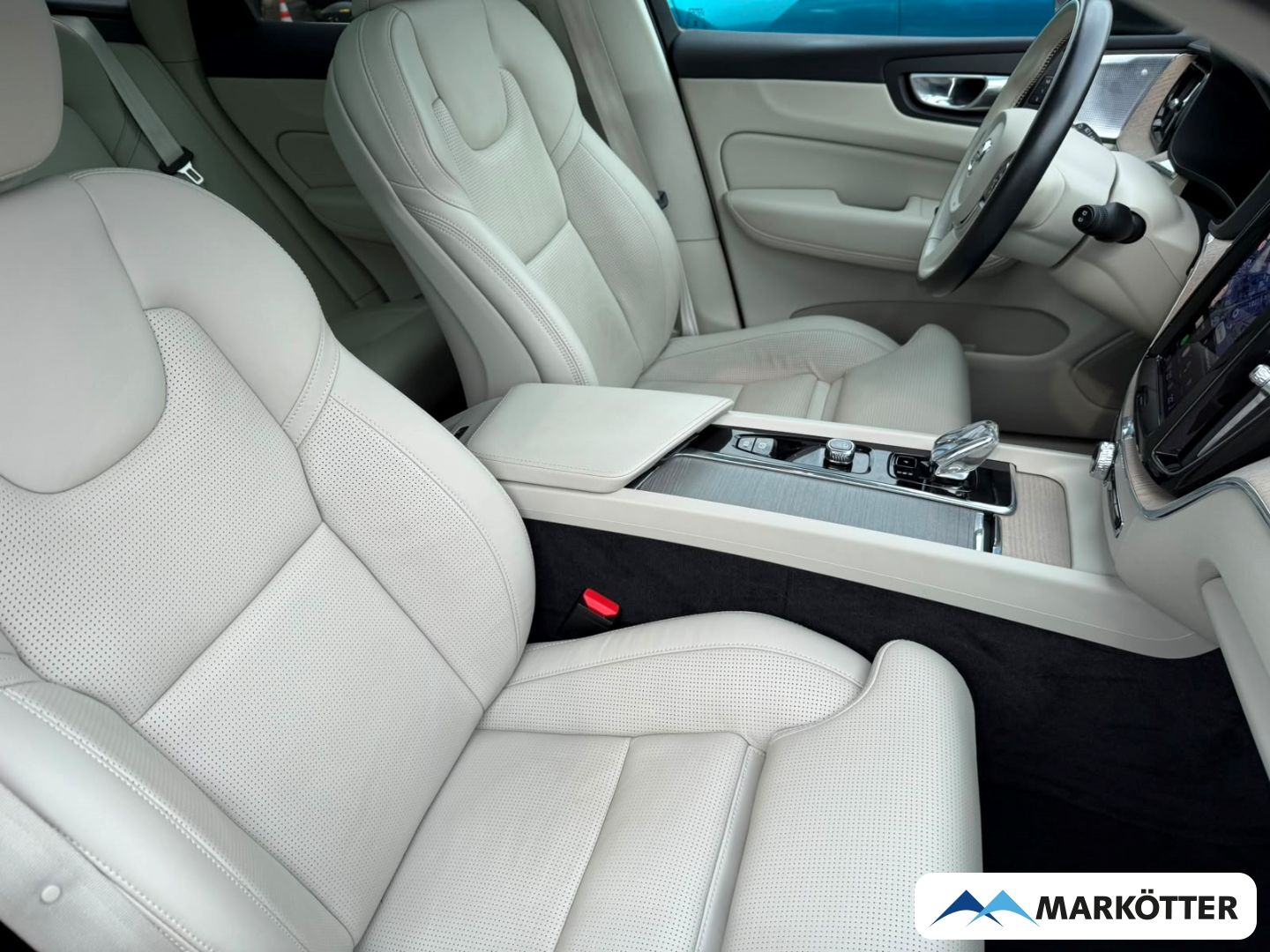 Volvo XC60 T8 AWD Ultimate Bright Recharge AKH/ACC/360