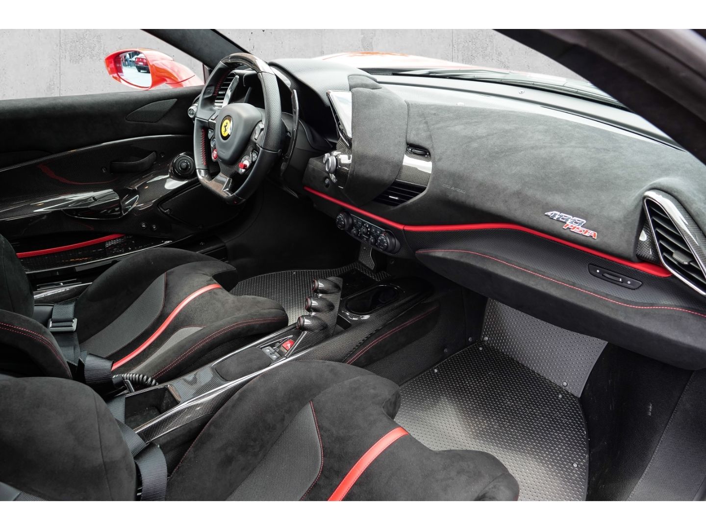 Ferrari 488 Pista - Samsaru's Car Outlet