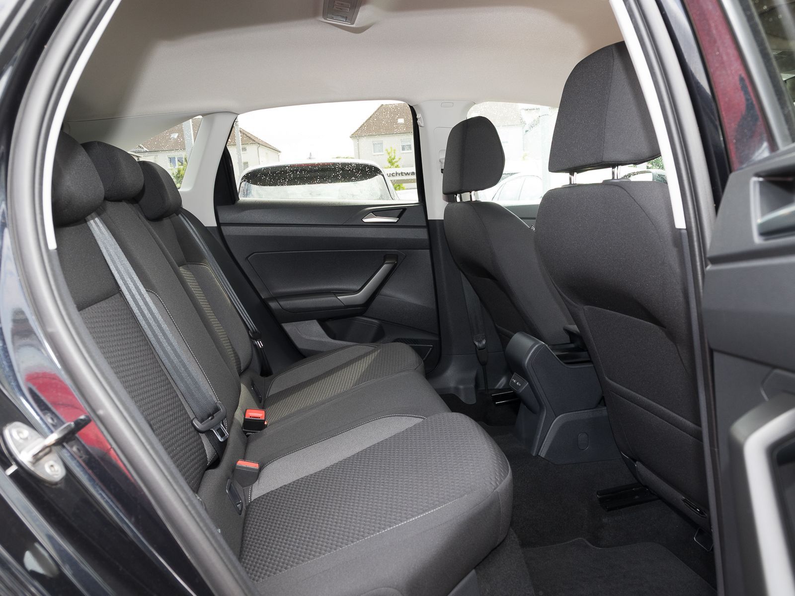 Volkswagen Taigo LIFE - Samsaru's Car Outlet