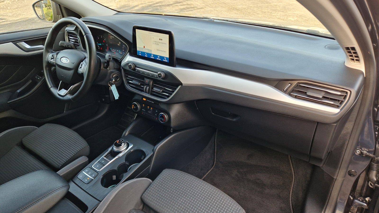 Ford Focus Tun. 1.5d 1.Hd Aut Rf ACC LED Navi DAB