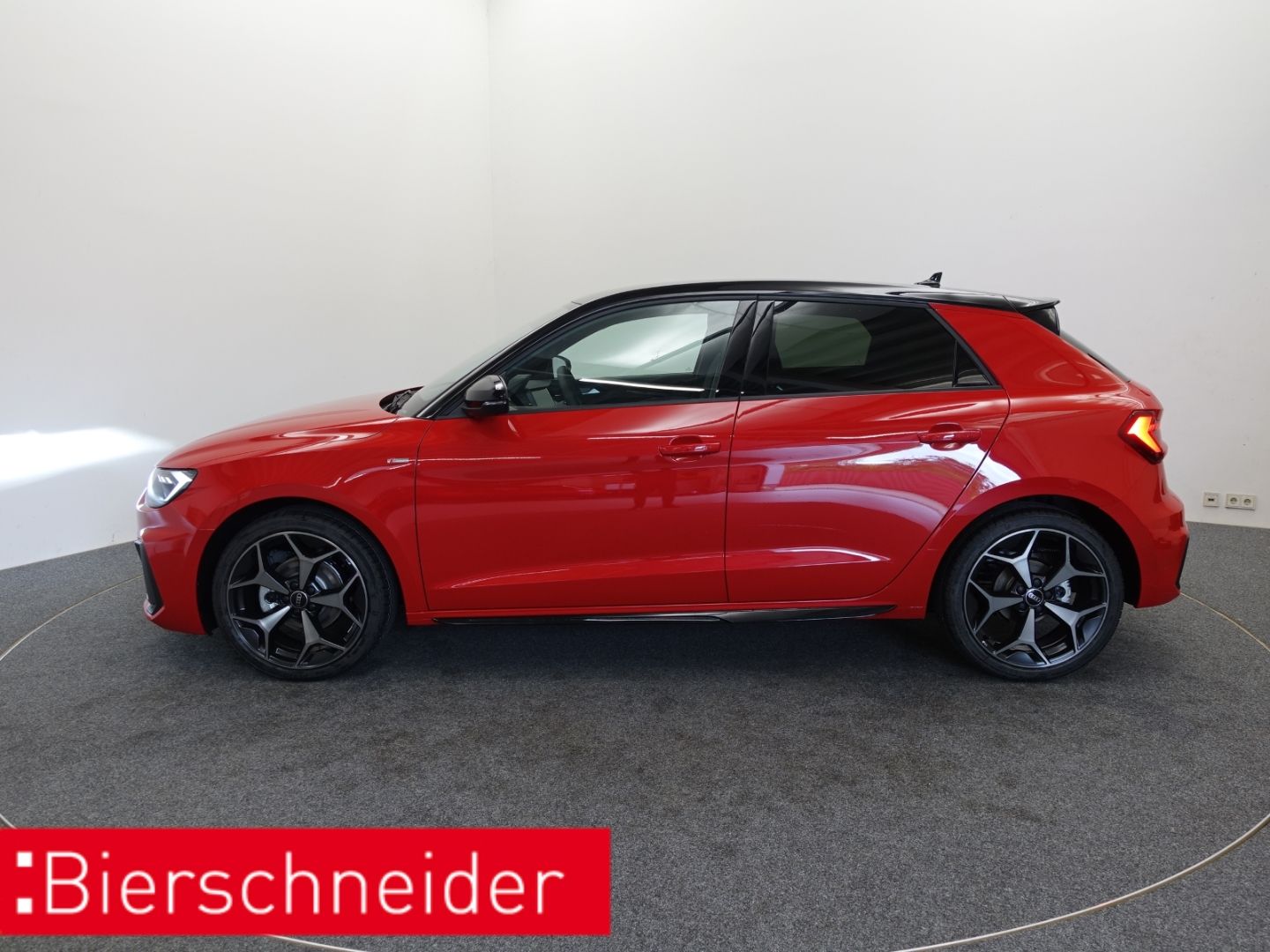 Audi A1 Sportback 30 TFSI S line - Samsaru's Car Outlet