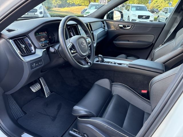 Volvo XC60 R Design T6 21''LM AHK ACC Google DAB Harma