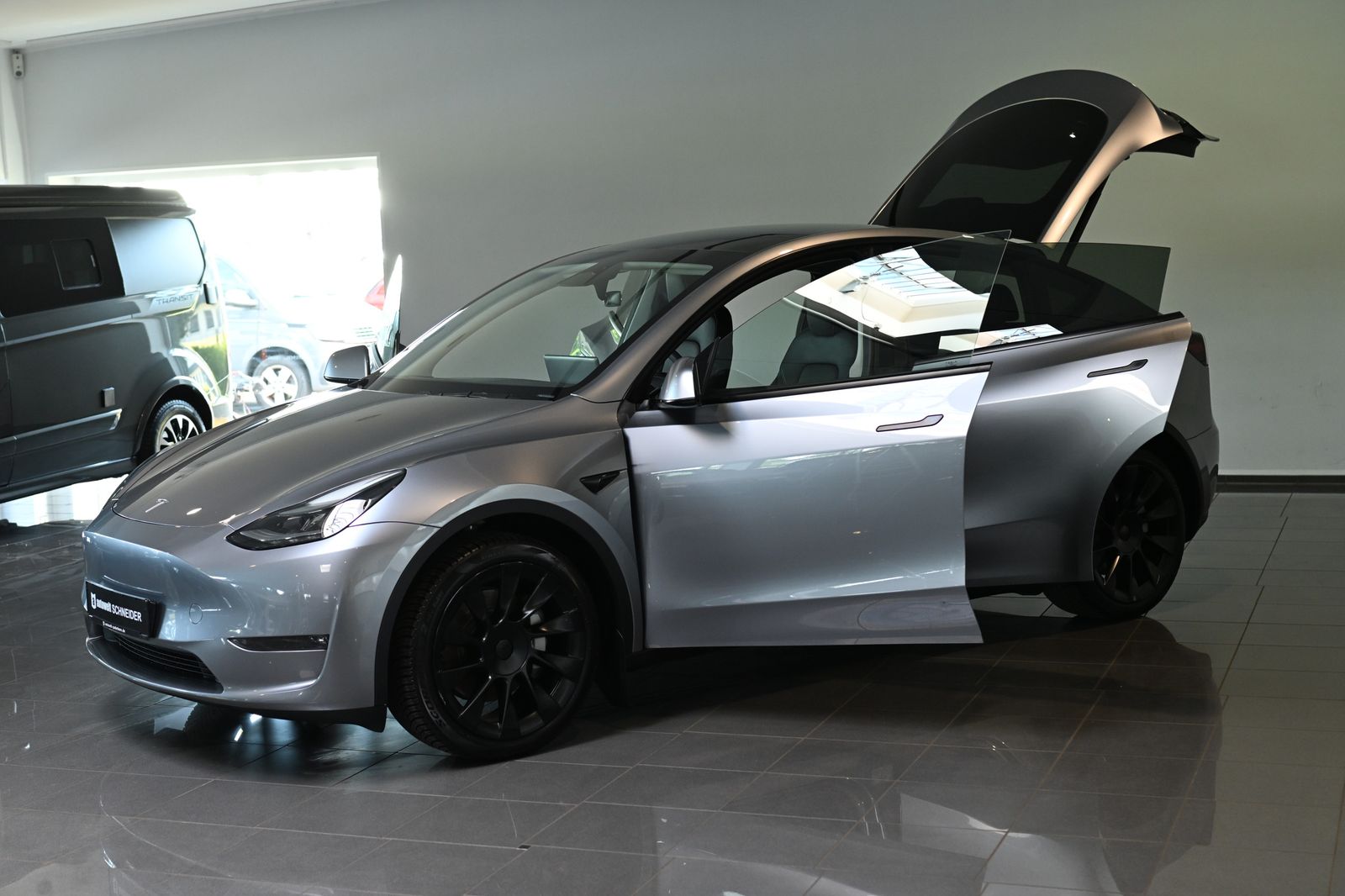 Tesla Model Y Long Range Dual AWD Pano ACC 20"