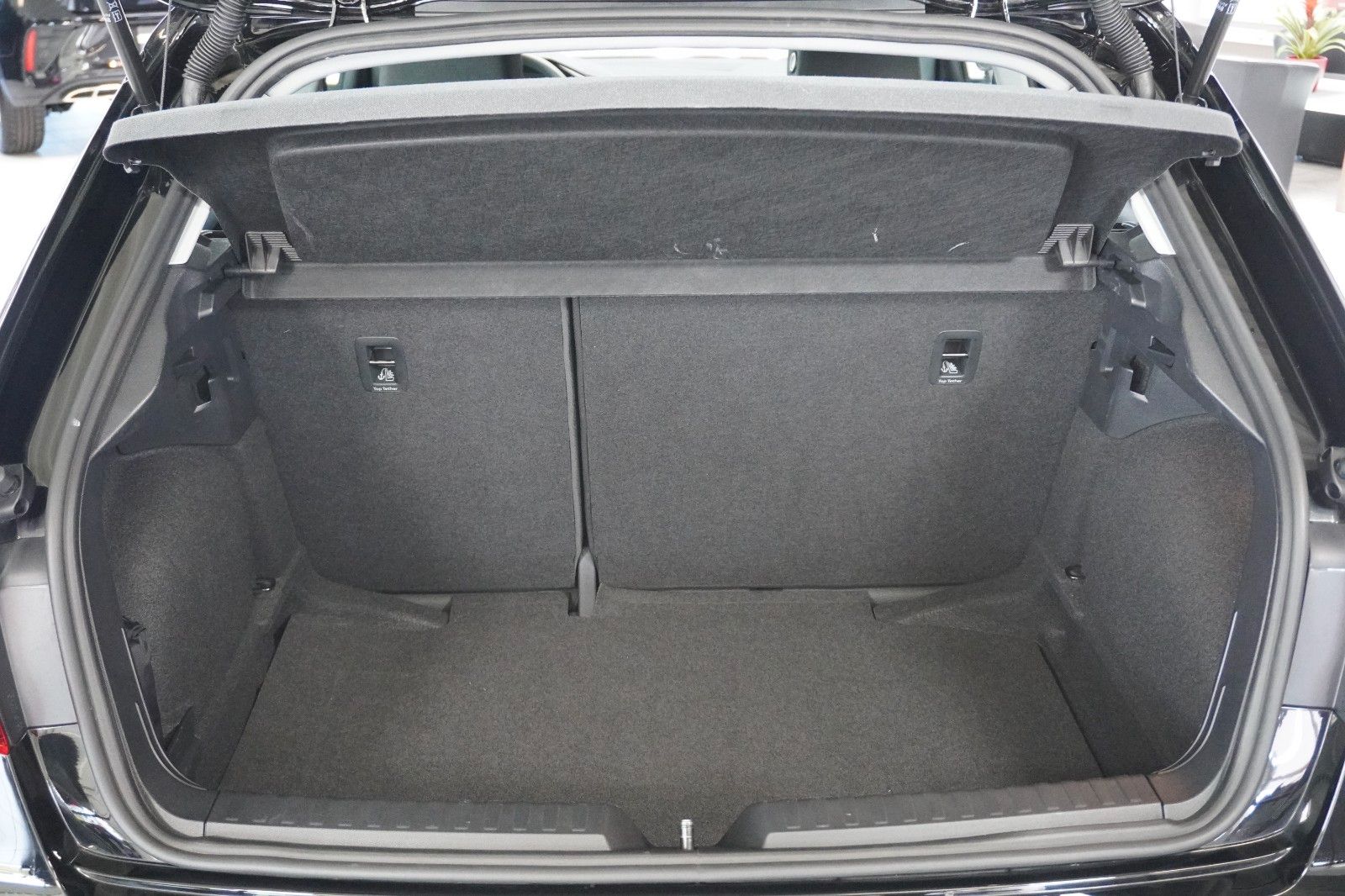 Audi A1 Sportback S-Line 30 TFSI S-Tronic - Samsaru's Car Outlet