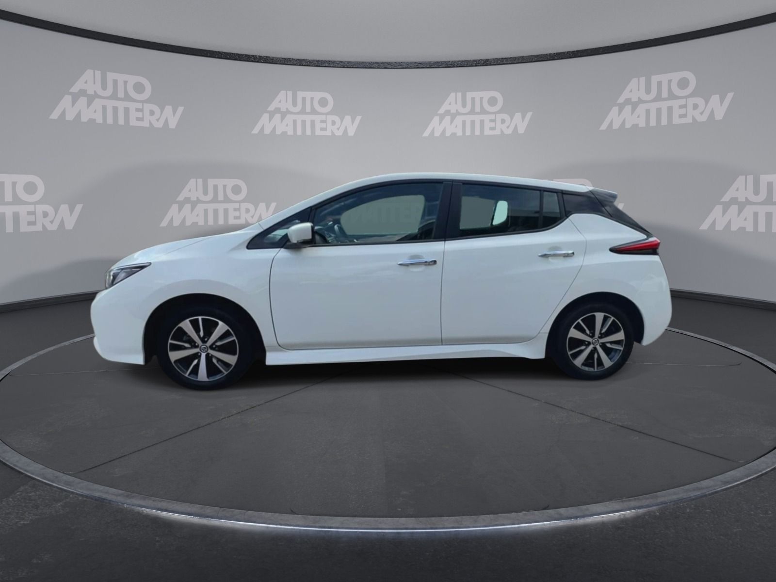 Nissan Leaf Acenta - Samsaru's Car Outlet