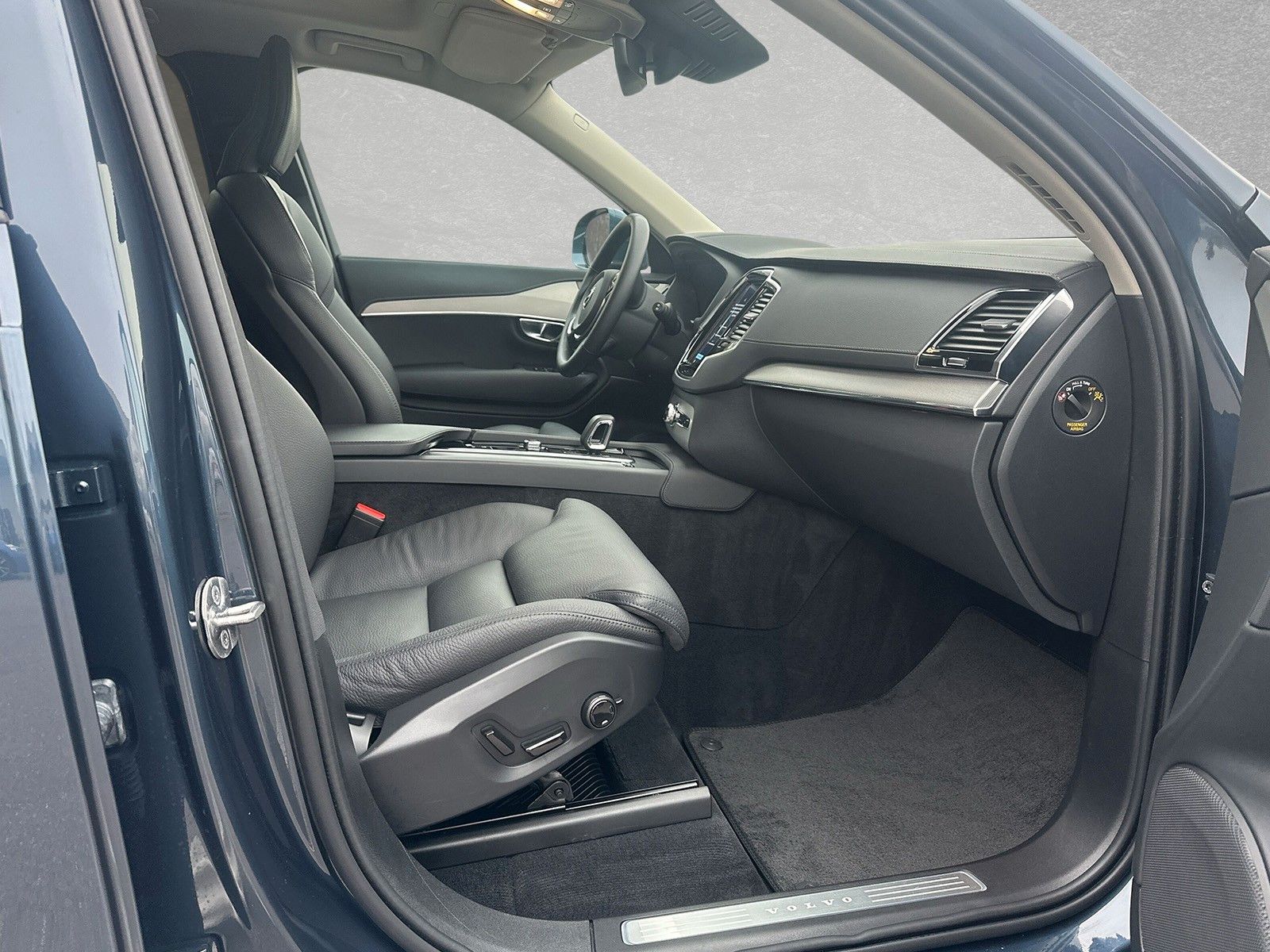 Volvo XC90 T8 AWD Recharge Plus Bright 7-Sitzer AHK