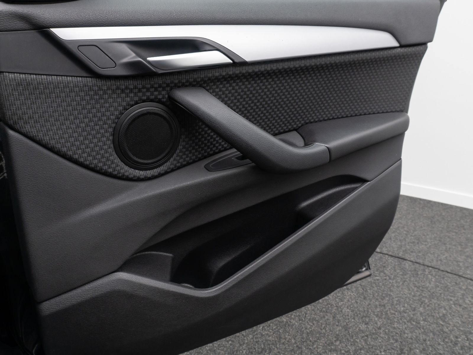 BMW X1 xD25e - Samsaru's Car Outlet