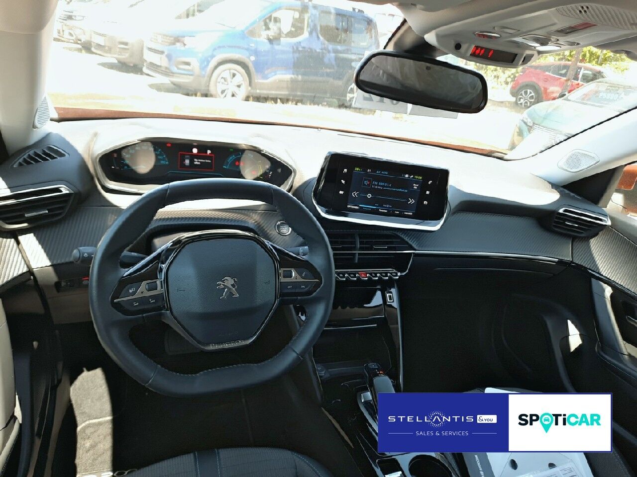 Peugeot 2008 Allure 136 Elektro - Samsaru's Car Outlet
