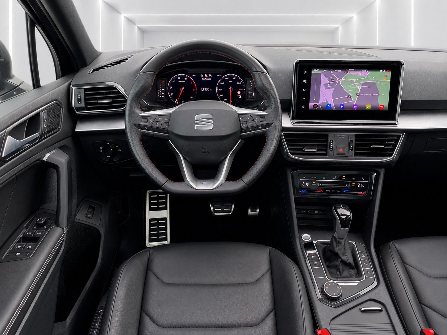 Seat Tarraco FR 4Drive*Pano-Dach*AHK*Leder*Drive*Cam.