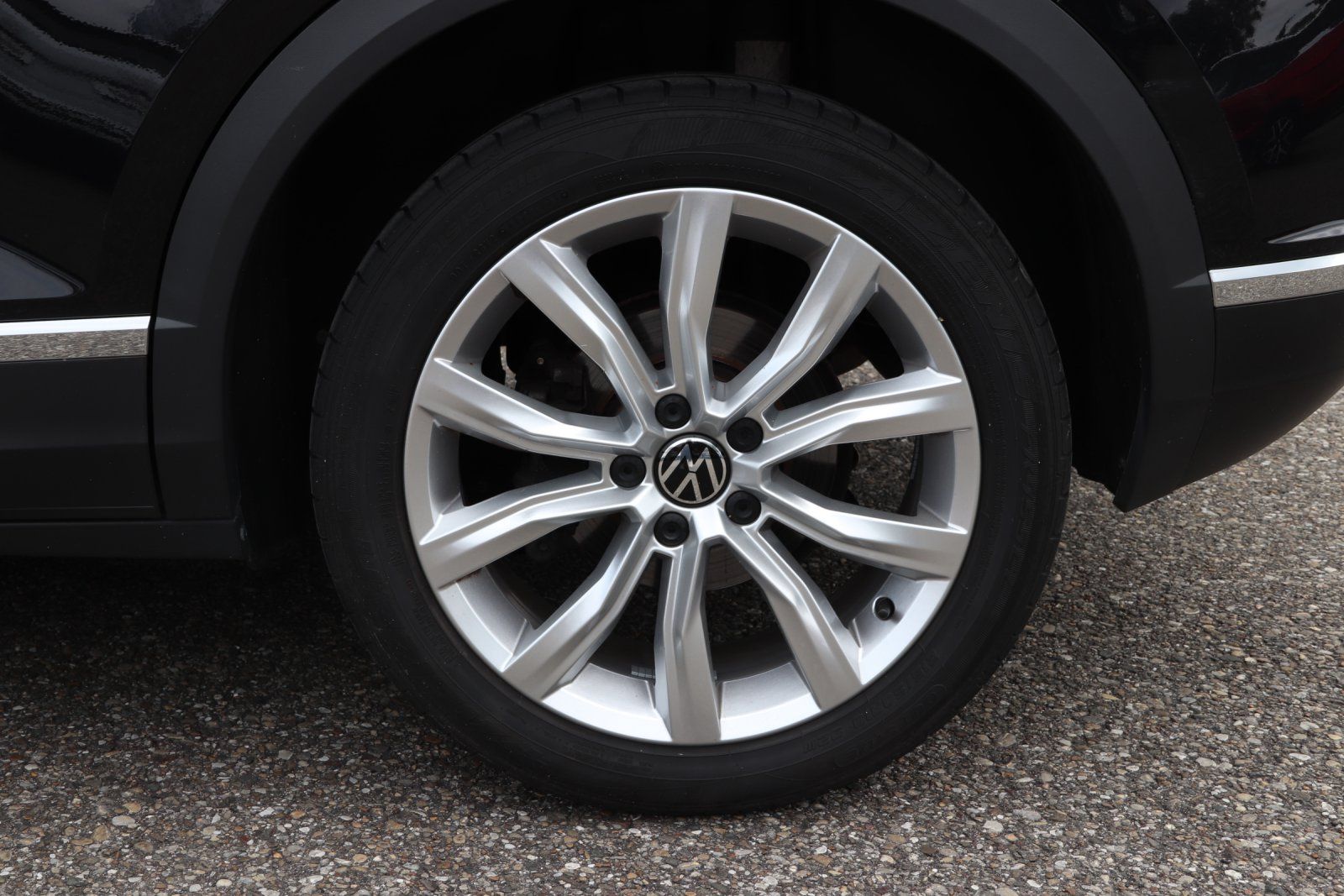 Volkswagen T-Roc 2.0 TSI Sport 4Motion - Samsaru's Car Outlet