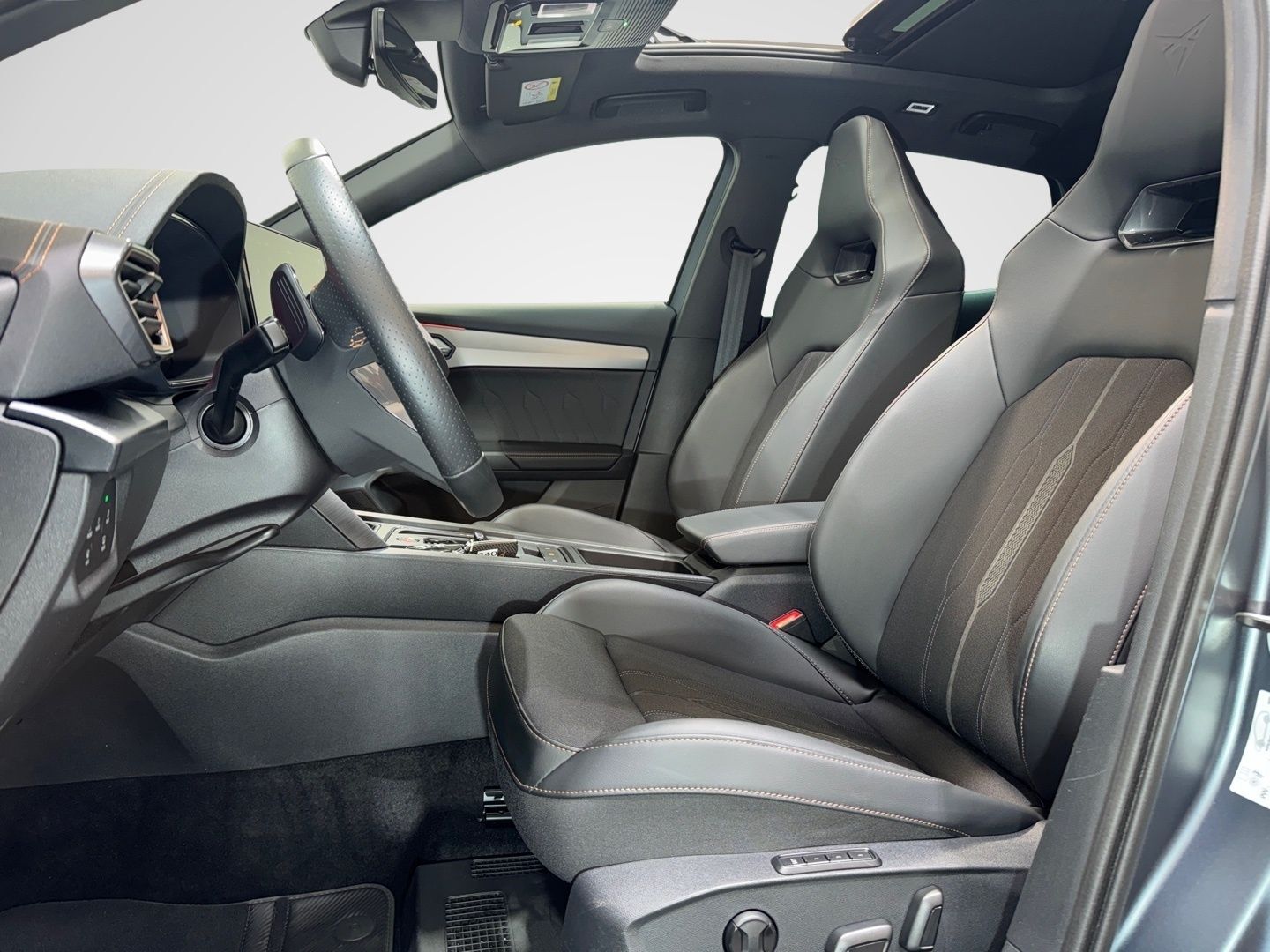 Cupra Formentor 2.0 TSI VZ MATT PANO AHK CAM BEATS 5J.