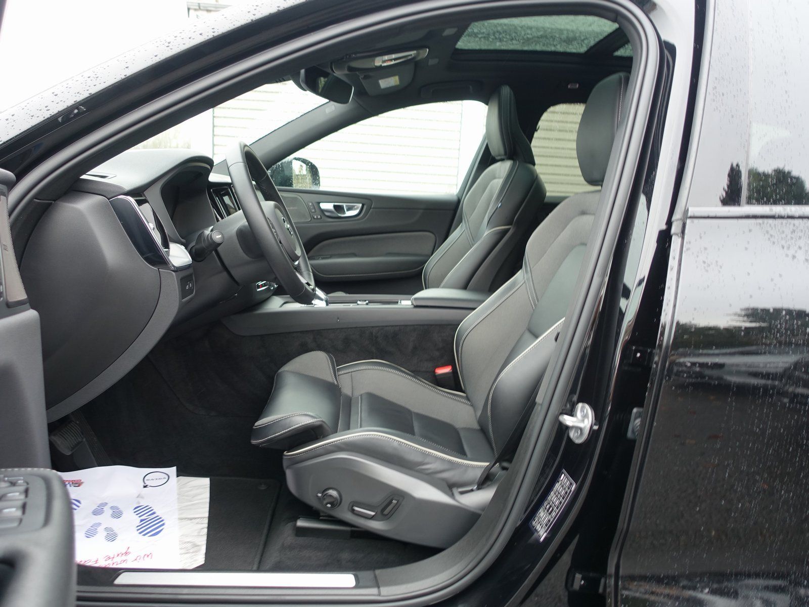 Volvo XC60 Recharge T8 AWD Plus Dark/Pano/CAM/AHK