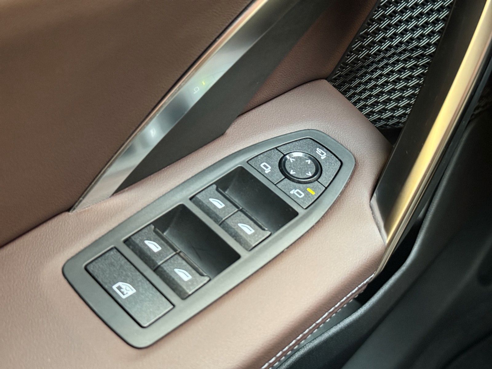 BMW X1 23d xDrive xLine - Samsaru's Car Outlet