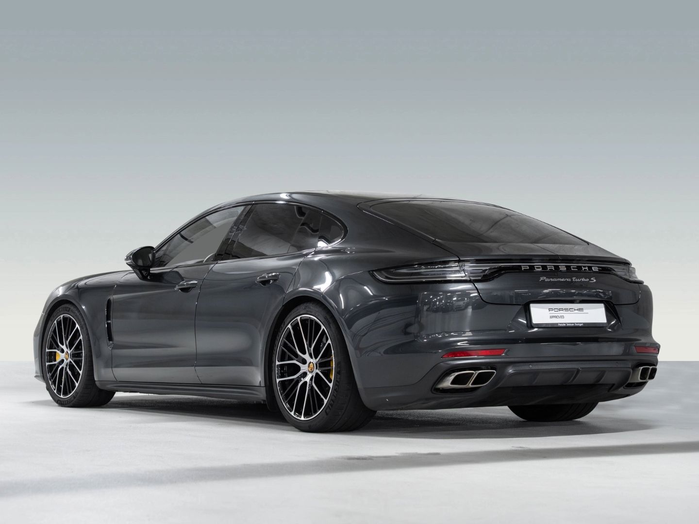 Porsche Panamera Turbo S Sport Chrono InnoDrive AHK BOSE