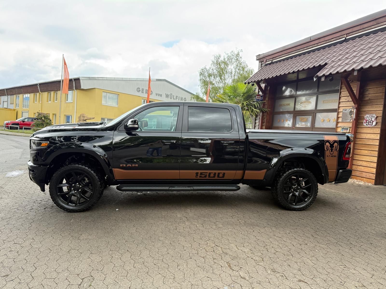 Dodge LPG*LARAMIE*OFFROAD*LIFT*AHK*NAVI*LED*GARANTIE*